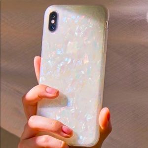NWT Urban Outfitters iPhone XS Max Case Shimmer